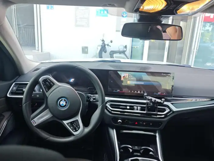 BMW i3 2023 Model eDrive35L – фото 8