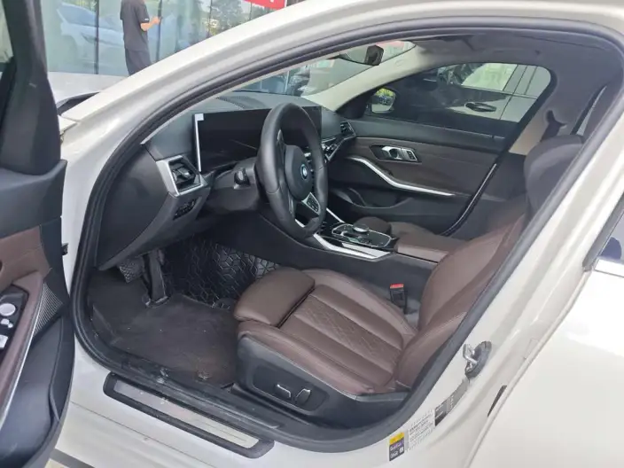 BMW i3 2023 Model eDrive35L – фото 9