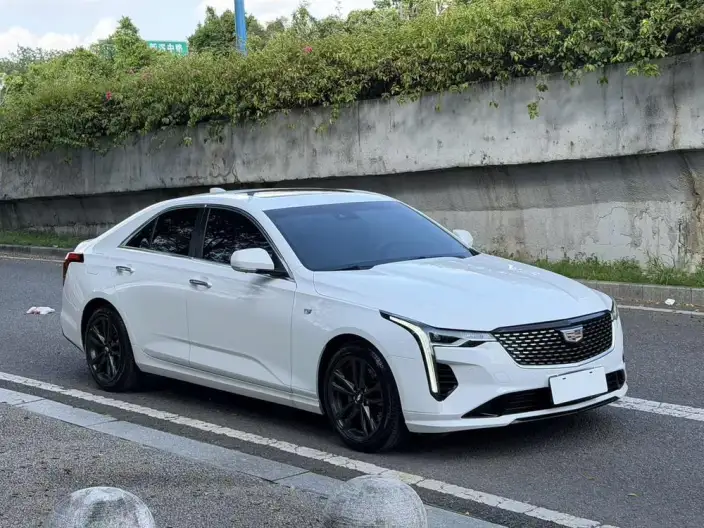 Cadillac CT4 2022 Model 28T Luxury Model