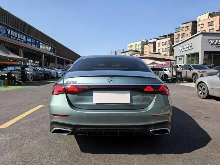 Mercedes-Benz E-Class Imported 2024 Model E 260 Sports Edition – фото 6