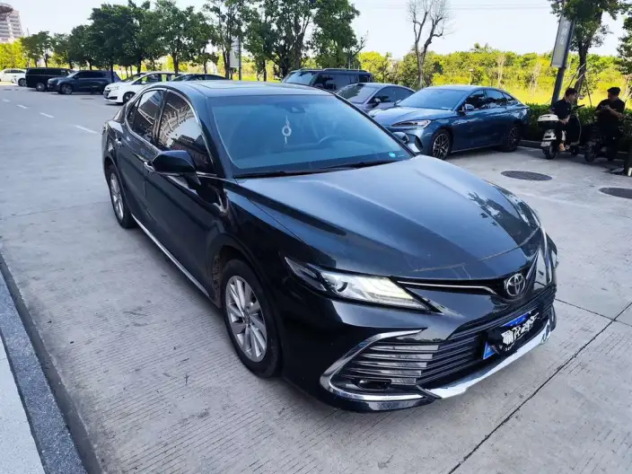 Toyota Camry 2023 Model 2.0G Deluxe Edition