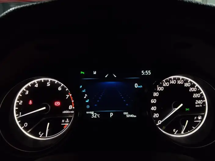 Toyota Camry 2023 Model 2.0G Deluxe Edition – фото 8