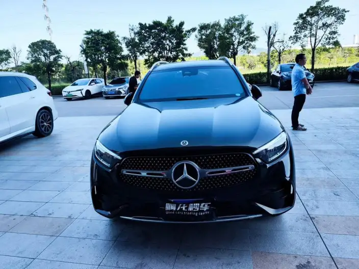 Mercedes-Benz GLC 2024 Model Facelift GLC 300 L 4MATIC Dynamic Model 5 seat – фото 2