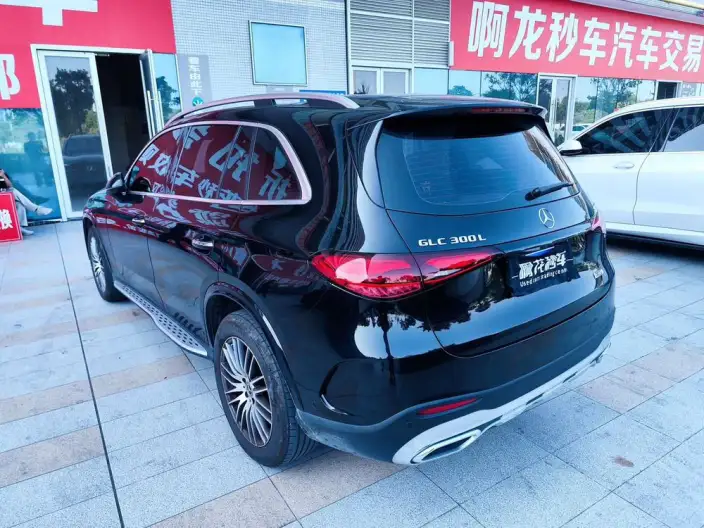 Mercedes-Benz GLC 2024 Model Facelift GLC 300 L 4MATIC Dynamic Model 5 seat – фото 4