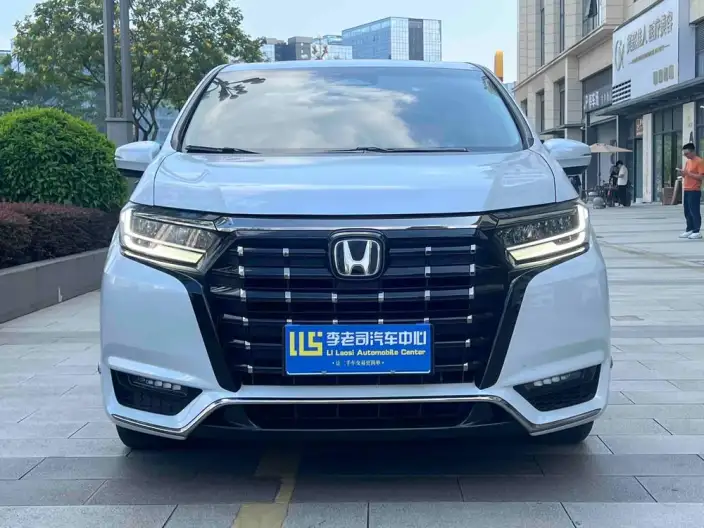 Honda Elysion 2024 Model 2.0L e:HEV Deluxe Edition