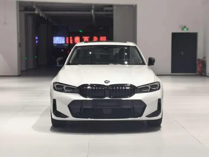 BMW 3 Series 2026 Model 330Li M Sports Night Set – фото 2