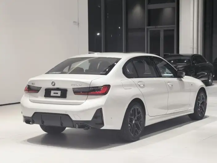 BMW 3 Series 2026 Model 330Li M Sports Night Set – фото 7