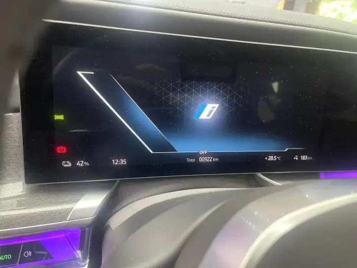 BMW i7 2023 Model eDrive50L Exclusive Model M Sports Set – фото 8