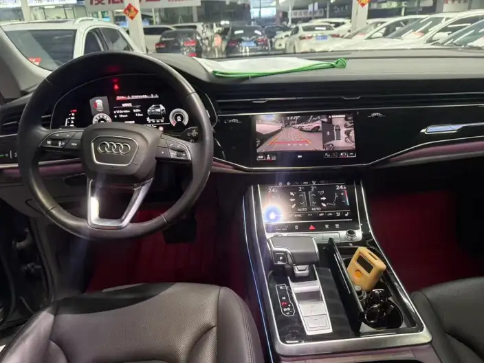Audi Q8 2023 Model 55 TFSI Luxury Dynamic Model – фото 5
