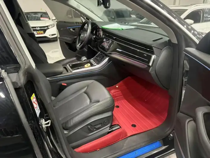 Audi Q8 2023 Model 55 TFSI Luxury Dynamic Model – фото 7