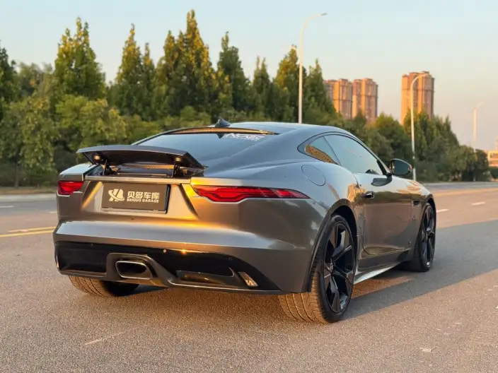 Jaguar F-TYPE 2024 Model P300 75th Anniversary Collector Edition Convertible Edition – фото 7