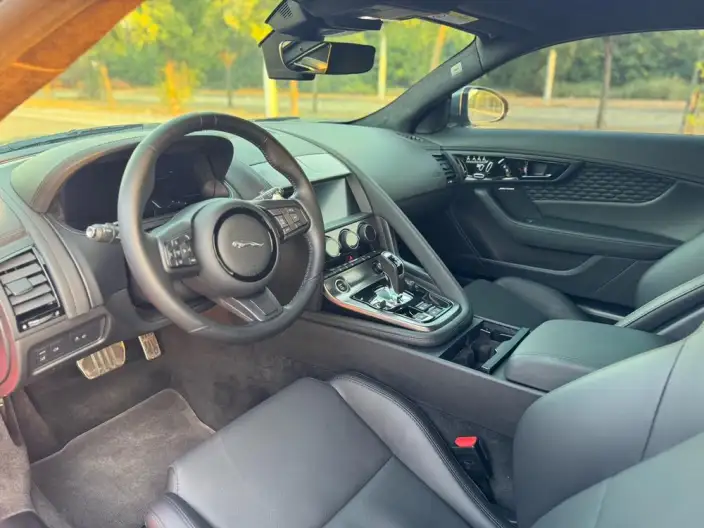 Jaguar F-TYPE 2024 Model P300 75th Anniversary Collector Edition Convertible Edition – фото 8