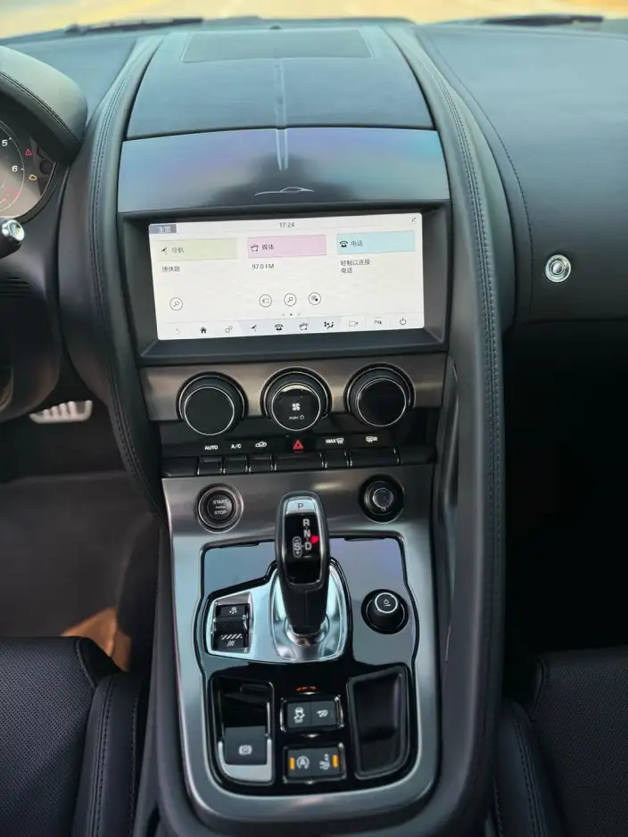 Jaguar F-TYPE 2024 Model P300 75th Anniversary Collector Edition Convertible Edition – фото 9