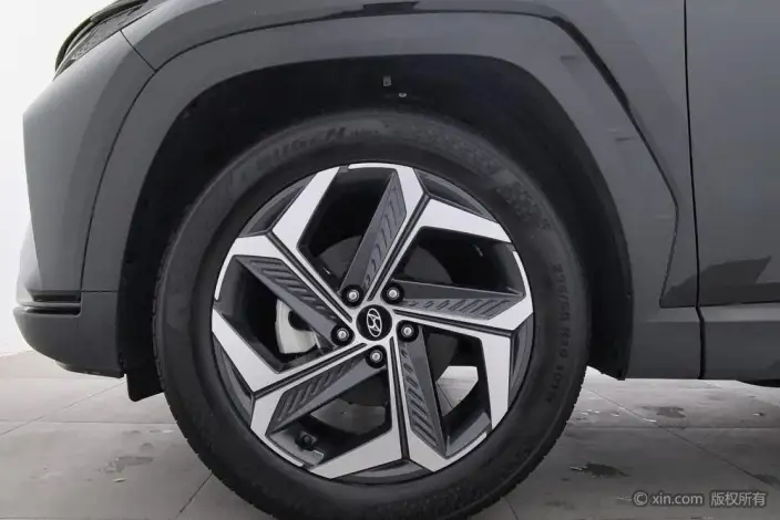 Hyundai Tucson 2023 Model Hyundai Tucson L 1.5T DLX 2WD Deluxe Edition – фото 9