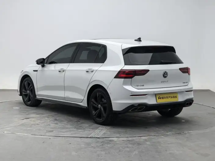 Volkswagen Golf 2021 Model 280TSI DSG R-Line – фото 5