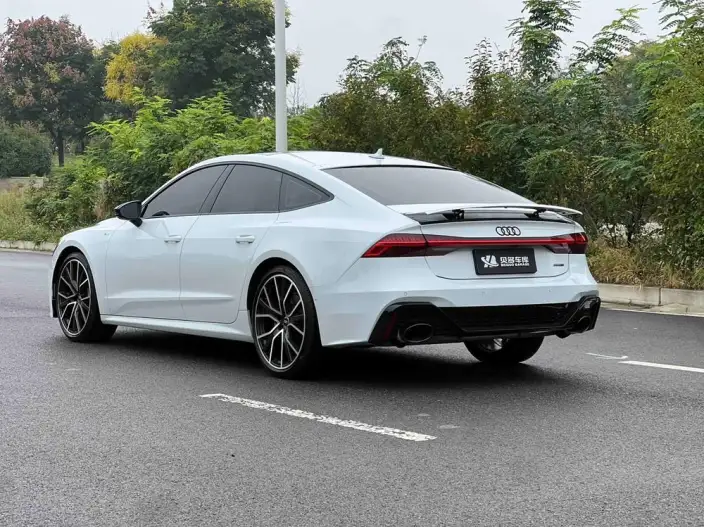 Audi A7 2022 Model 55 TFSI quattro Exclusive Model – фото 5