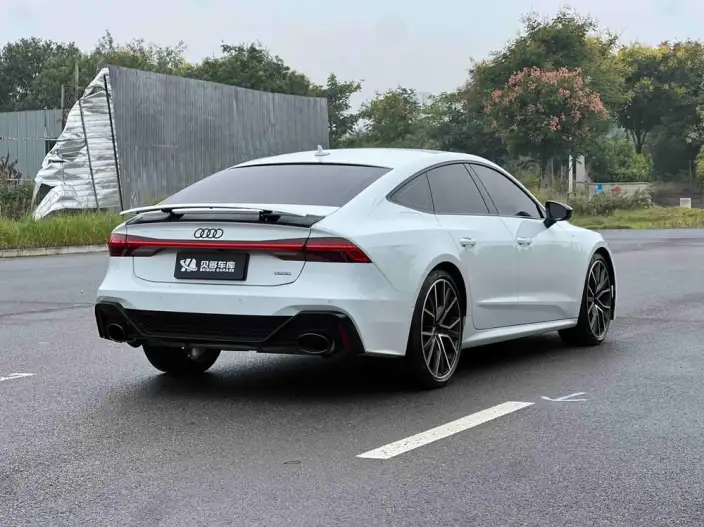 Audi A7 2022 Model 55 TFSI quattro Exclusive Model – фото 7