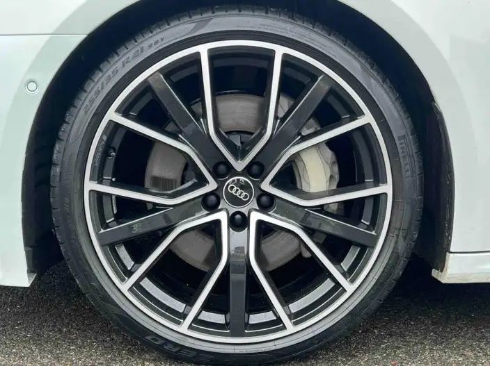 Audi A7 2022 Model 55 TFSI quattro Exclusive Model – фото 10