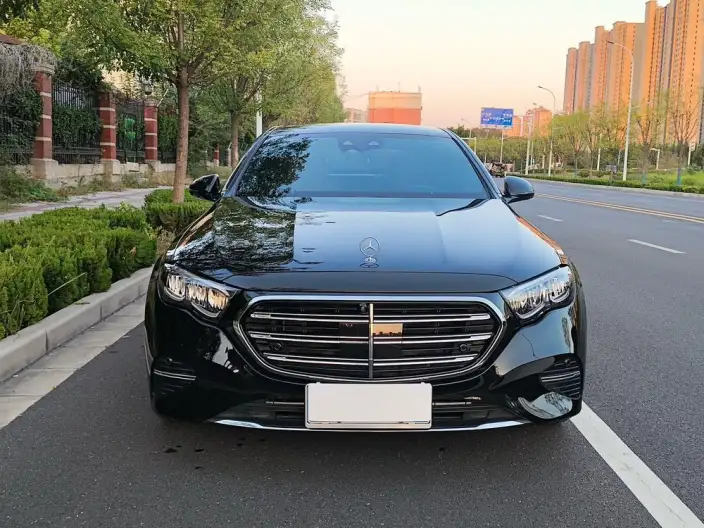 Mercedes-Benz E-Class 2024 Model Facelift E 300 L Fashion Model sedan – фото 2