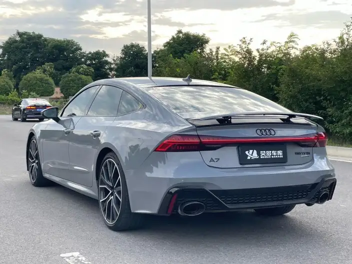 Audi A7 2023 Model 55 TFSI quattro Exclusive Model – фото 5