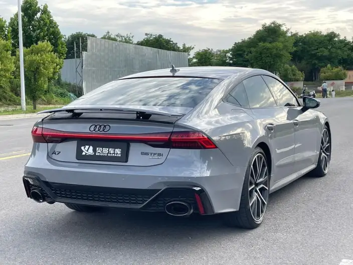 Audi A7 2023 Model 55 TFSI quattro Exclusive Model – фото 7