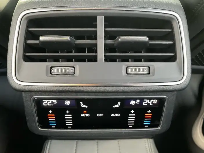 Audi A7 2023 Model 55 TFSI quattro Exclusive Model – фото 9