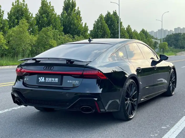 Audi A7 2023 Model 55 TFSI quattro Exclusive Model – фото 7