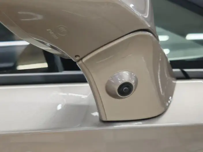 Buick GL8 2022 Model ES Luzun 653T Comfort Model – фото 7