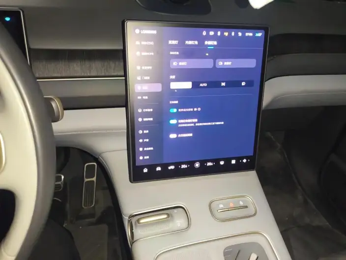 NIO ES8 2024 Model 75kWh – фото 8