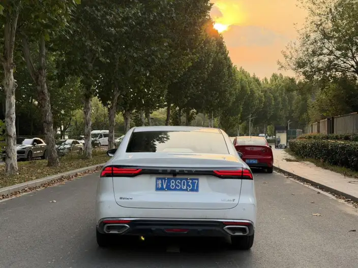 Geely Emgrand 2026 Model No. 5 Gen 1.5T DCT Flagship Model – фото 5