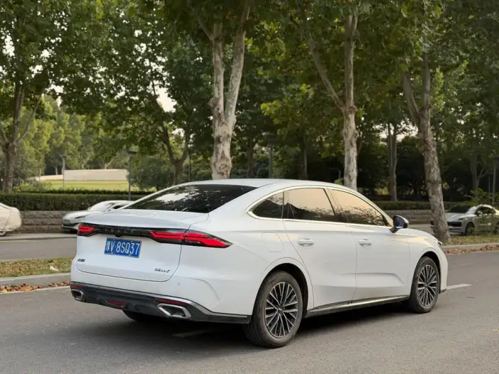 Geely Emgrand 2026 Model No. 5 Gen 1.5T DCT Flagship Model – фото 6
