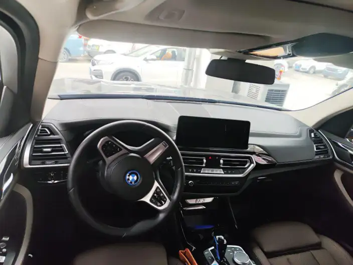 BMW iX3 2022 Model Leading Model – фото 7