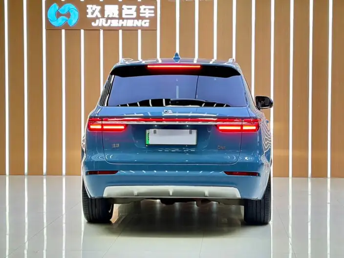 Li Auto ONE 2021 Model Extended Range 6 seat Edition – фото 5