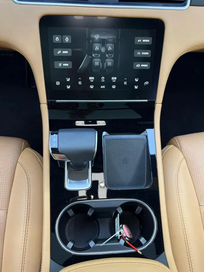 Li Auto ONE 2021 Model Extended Range 6 seat Edition – фото 10