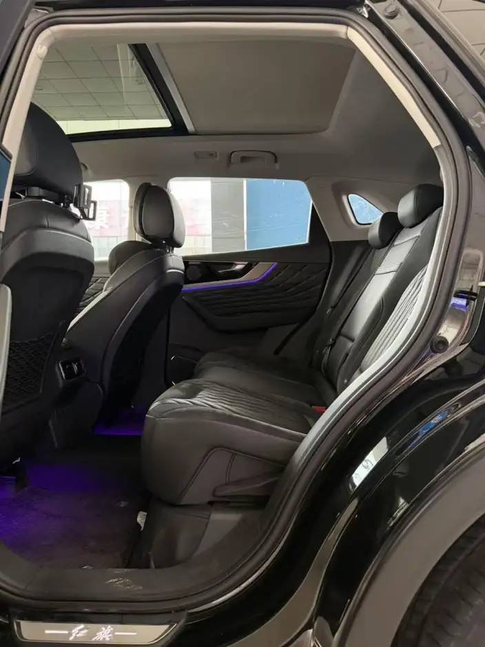 Hongqi HS5 2022 Model 2.0T Smart Flag Enjoy Edition – фото 10