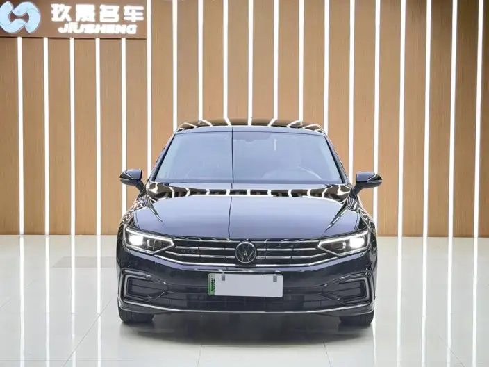 Volkswagen Magotan PHEV 2022 Model Luxury Model
