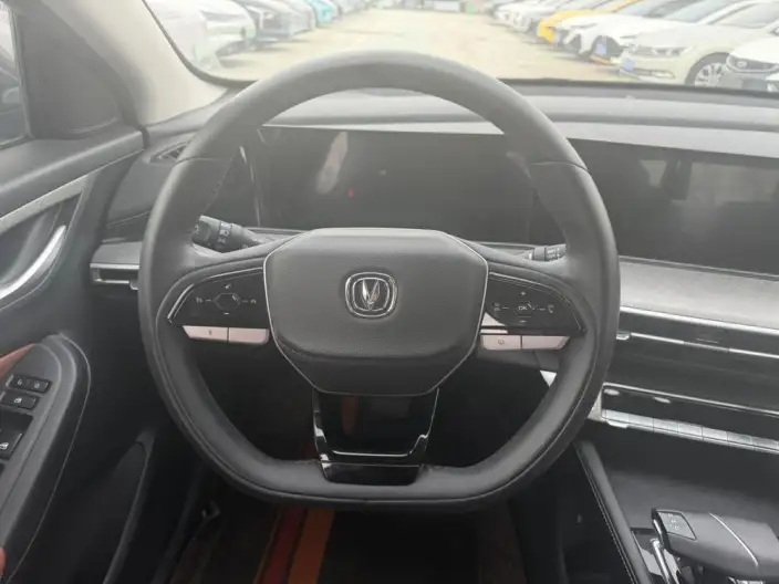 Changan Eado 2022 Model PLUS Blue whale NE 1.4T GDI DCT Noble Model – фото 8
