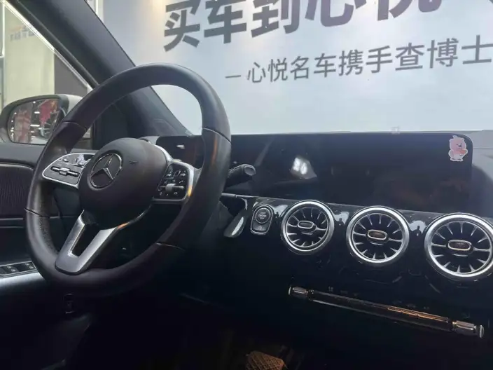 Mercedes-Benz GLA 2022 Model GLA 200 – фото 8