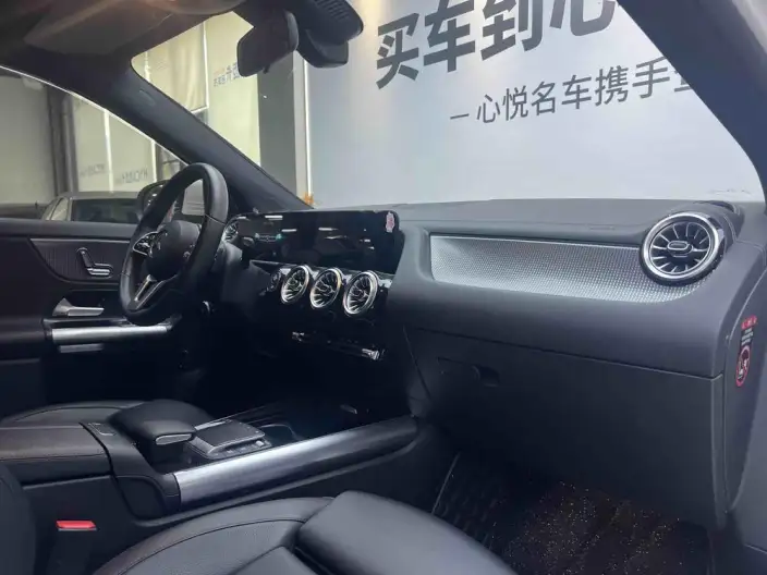 Mercedes-Benz GLA 2022 Model GLA 200 – фото 9