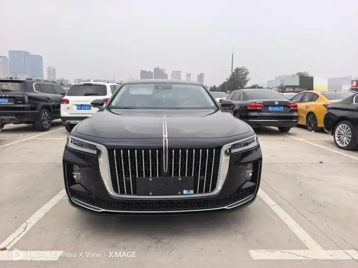 HONGQI H9 2020 Model 2.0T Smart Flag Enjoy Edition