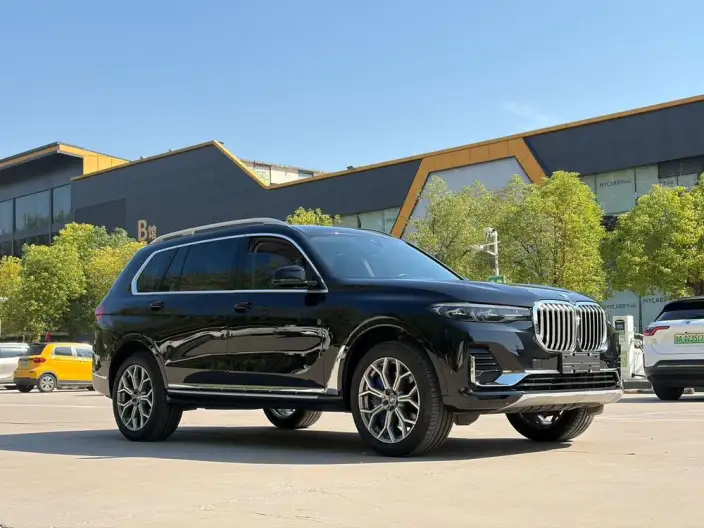 BMW X7 2022 Model xDrive40i Leading Model Luxury Set