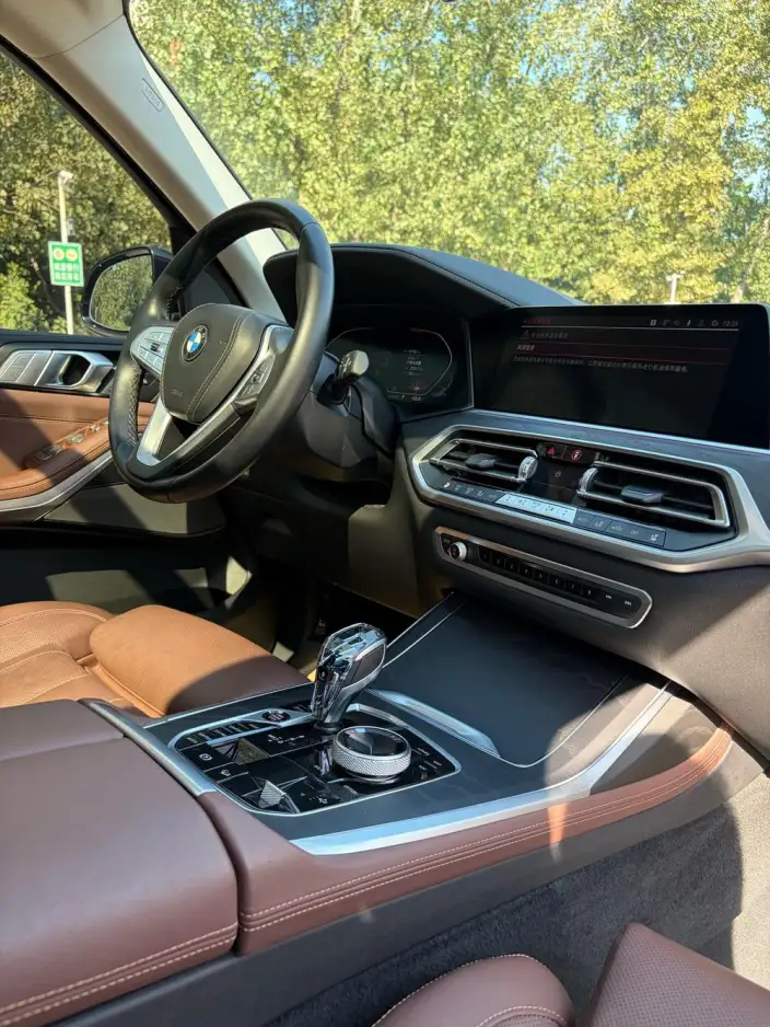 BMW X7 2022 Model xDrive40i Leading Model Luxury Set – фото 8