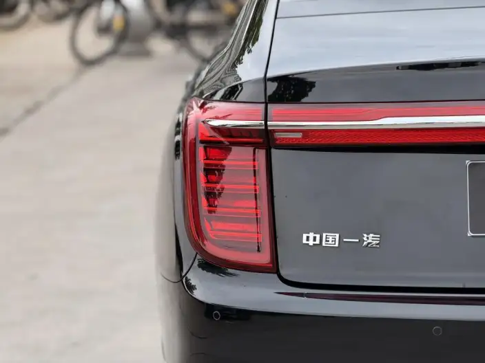 HONGQI H9 2020 Model 2.0T Smart Flag Enjoy Edition – фото 9