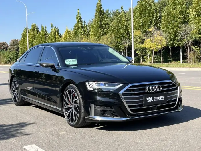 Audi S8 2022 Model S8L 4.0TFSI quattro Collector Edition Edition