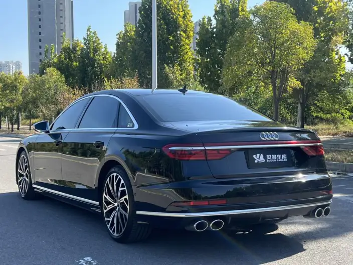 Audi S8 2022 Model S8L 4.0TFSI quattro Collector Edition Edition – фото 5