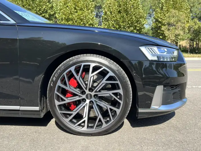 Audi S8 2022 Model S8L 4.0TFSI quattro Collector Edition Edition – фото 8