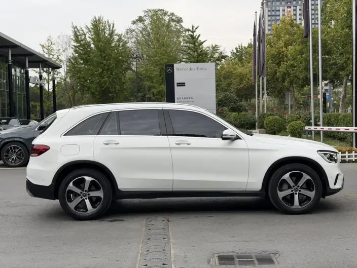 Mercedes-Benz GLC 2022 Model GLC 260 L 4MATIC Dynamic Model – фото 8