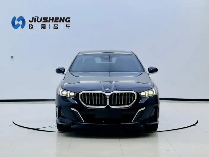 BMW 5 Series 2024 Model 530Li Exclusive Model M Sports Set