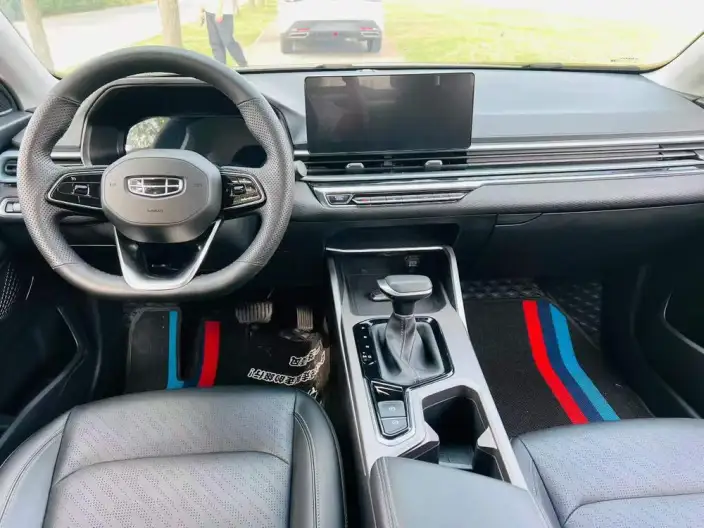Geely Emgrand 2022 Model No. 4 Gen 1.5L CVT Noble Model – фото 6