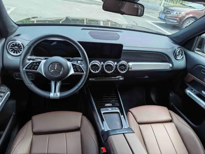 Mercedes-Benz GLB 2024 Model Facelift GLB 220 Fashion Model